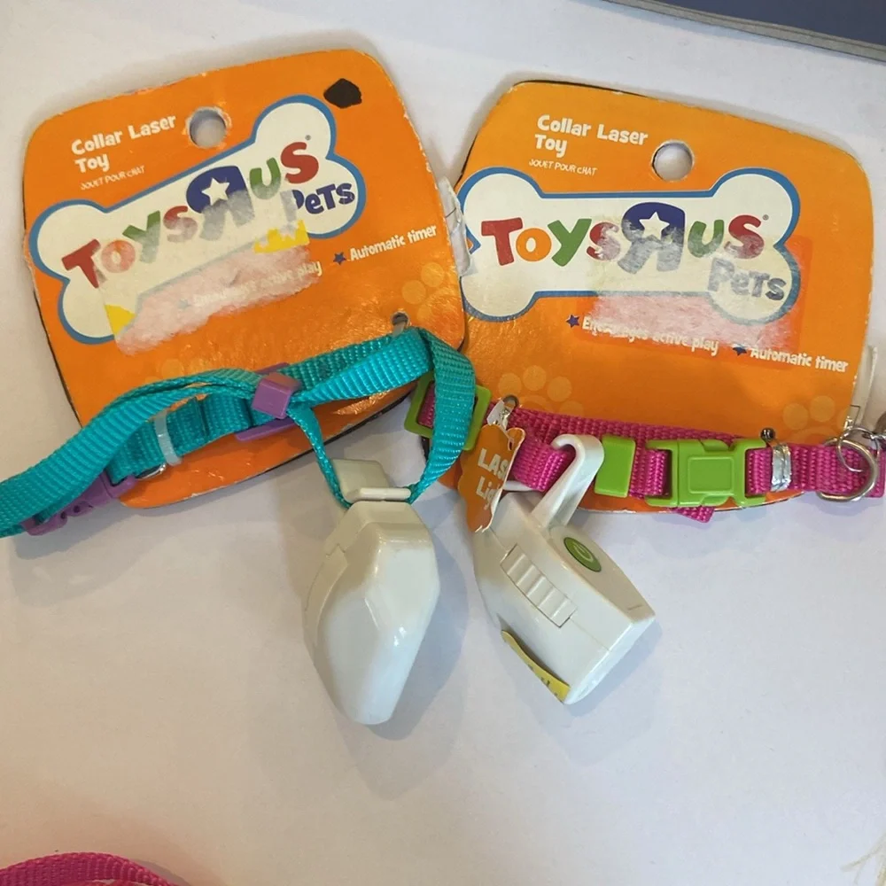 Set of 2-NWT collar laser toy for cats-collar + toy combo; pink & green collar